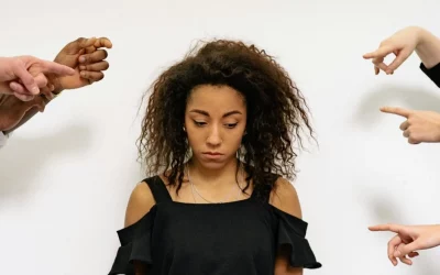 Vous sacrifiez-vous pour vous adapter au regard des autres ?